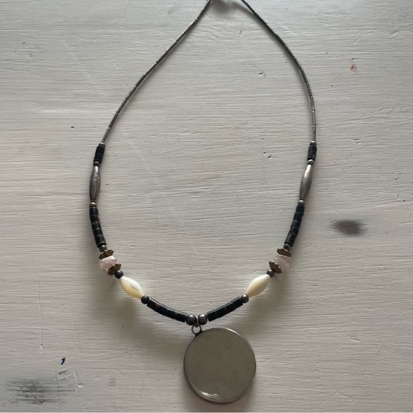 Vintage Island Beaded Necklace Tropical Vacation Relax Palm Trees - Picture 4 of 6